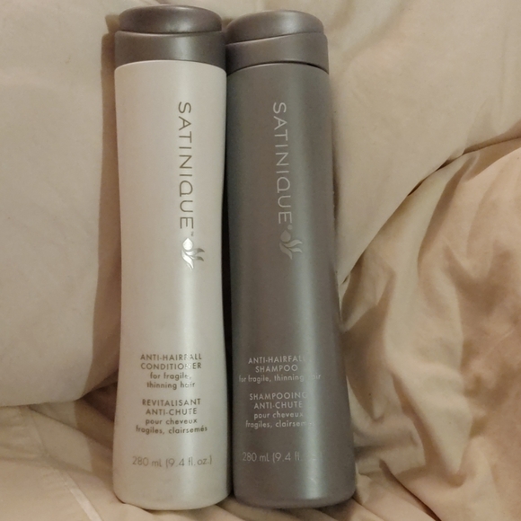 Anti-Hairfall Shampoo & Conditioner - Picture 1 of 6